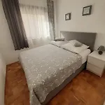Alba Familien-und Individualfreundlich Mit Meerblick Und Parkplatz Podstrana
