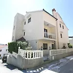 Alba Familien-und Individualfreundlich Mit Meerblick Und Parkplatz Podstrana