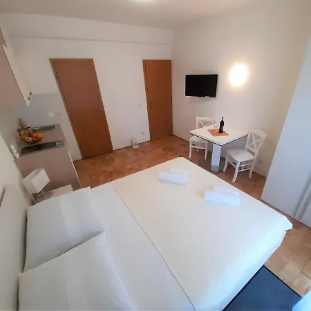 아파트 Alba Familien-und Individualfreundlich Mit Meerblick Und Parkplatz *