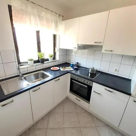 Apartman Alba *