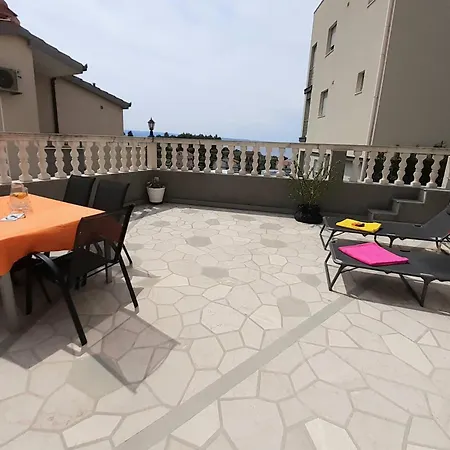 Alba Familien-und Individualfreundlich Mit Meerblick Und Parkplatz 아파트 포드스트라나