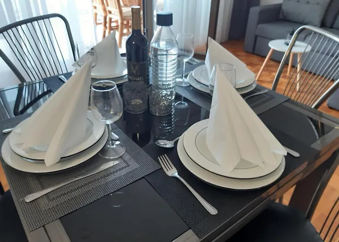 Apartments Alba Podstrana Familien-Und Individualfreundlich Mit Meerblick Und Parkplatz * بودْسْتغانا