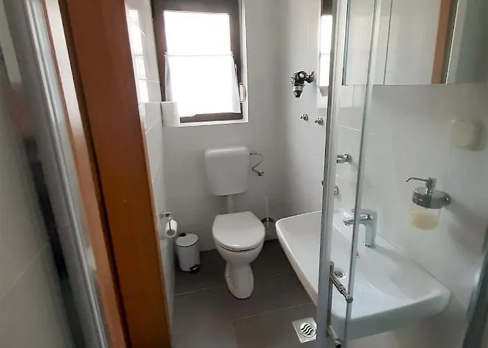 Apartments Alba Podstrana Familien-Und Individualfreundlich Mit Meerblick Und Parkplatz * بودْسْتغانا