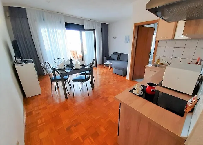 Apartments Alba Podstrana Familien-Und Individualfreundlich Mit Meerblick Und Parkplatz شقة بودْسْتغانا