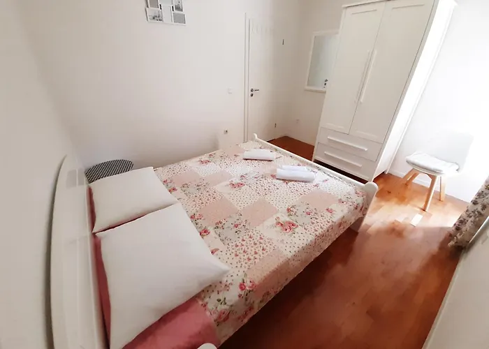 Apartments Alba Podstrana Familien-Und Individualfreundlich Mit Meerblick Und Parkplatz * بودْسْتغانا