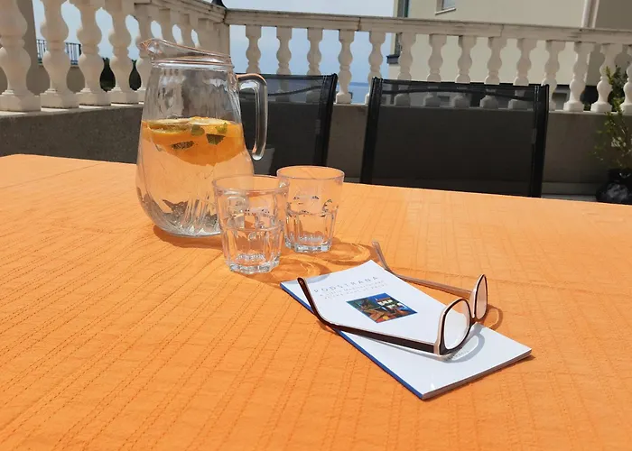 شقة Apartments Alba Podstrana Familien-Und Individualfreundlich Mit Meerblick Und Parkplatz