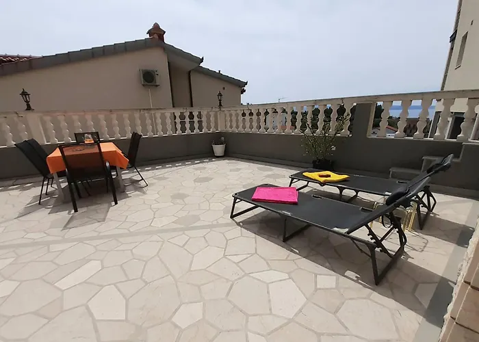 Apartments Alba Podstrana Familien-Und Individualfreundlich Mit Meerblick Und Parkplatz بودْسْتغانا