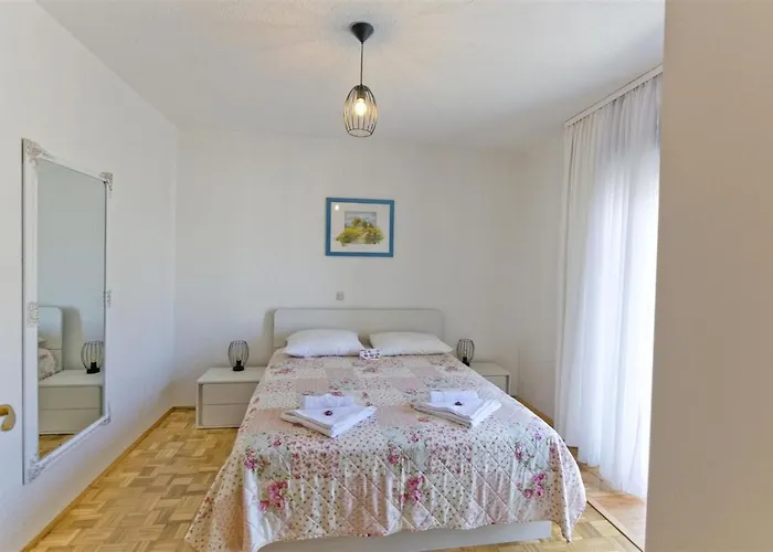 Apartments Alba Podstrana Familien-Und Individualfreundlich Mit Meerblick Und Parkplatz *